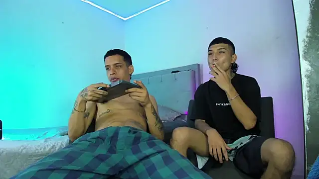 twinkDuohot online show from May 15, 10:45 pm