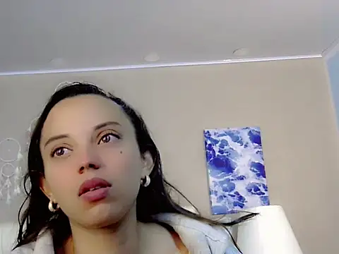 Perla vonrose online show from September 19, 1:21 pm