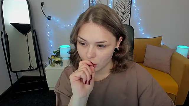 Snapshot of Sophi_gi chatting on September 18, 6:34 am Sophi gi online show from September 18, 6:34 am