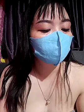ChunkyLy online show from September 22, 2:48 pm