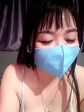 ChunkyLy online show from September 24, 3:00 pm
