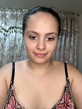 Tayler Kim online show from May 16, 8:52 pm