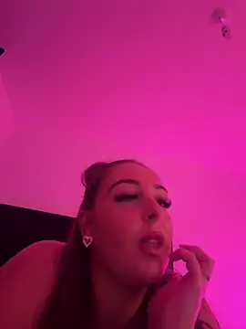 Lulumayxx online show from April 8, 8:55 pm