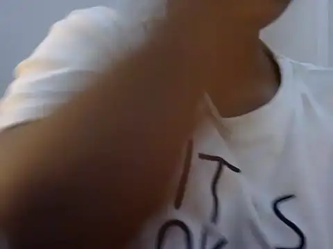 Hott Noor online show from December 1, 8:33 pm