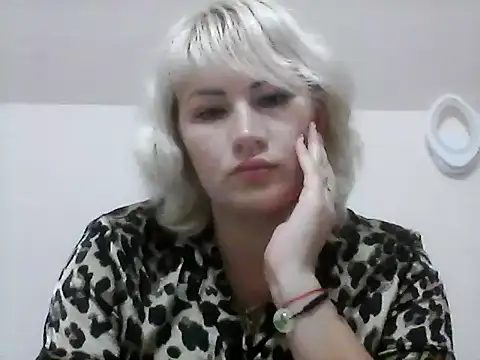 LallyLoveXx online show from October 7, 4:44 pm