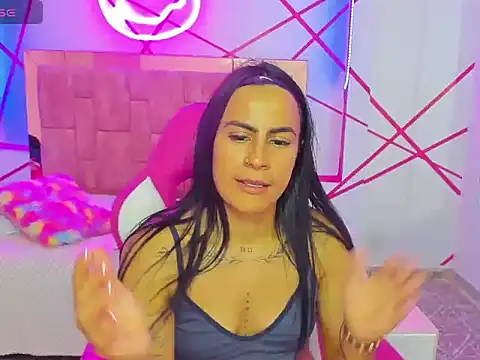 charlotthe ee online show from November 18, 7:26 pm