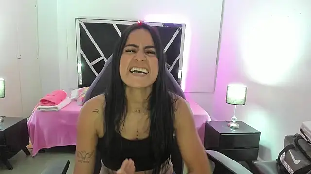 charlotthe ee online show from October 10, 7:41 pm