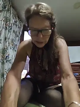 MaryLunne online show from May 24, 11:47 pm
