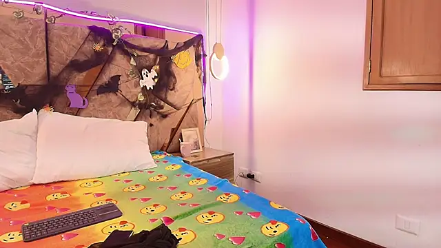 genessis  david online show from October 29, 10:34 pm