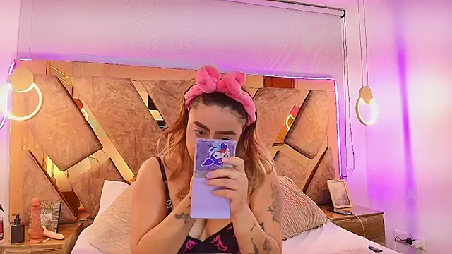 genessis  david online show from November 17, 4:13 am