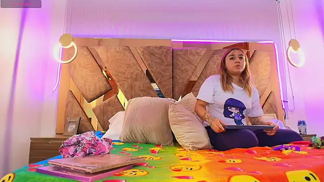 genessis  david online show from November 6, 3:45 am