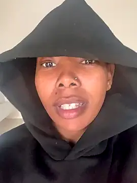 Pretty Beauty online show from November 3, 2:54 pm