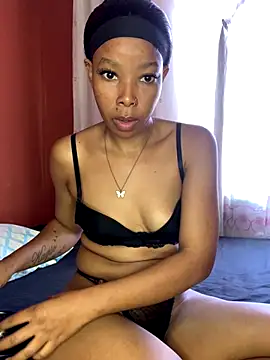 Pretty Beauty online show from October 3, 11:59 am