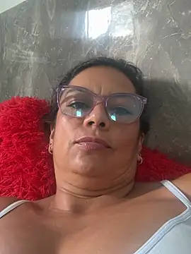 YadiraOrozco online show from July 26, 3:42 pm