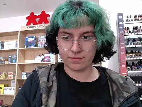 Froggyinthebox online show from March 27, 8:20 pm