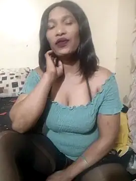 Phoenix Curvy2025X online show from September 21, 5:00 pm