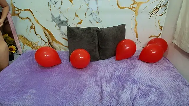 EmilyCoy  online show from February 15, 3:31 am