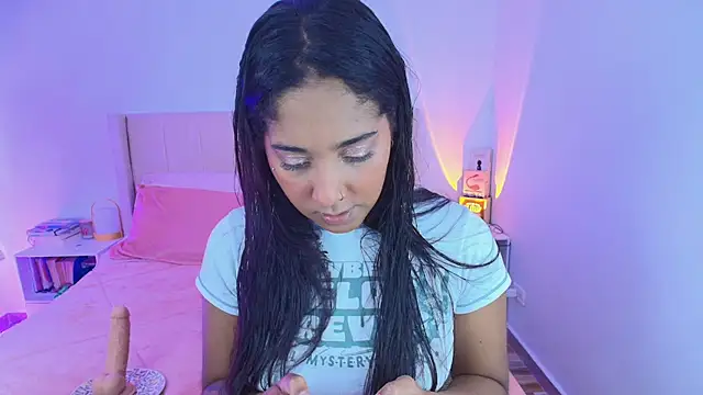 Megan ale online show from October 15, 8:00 pm