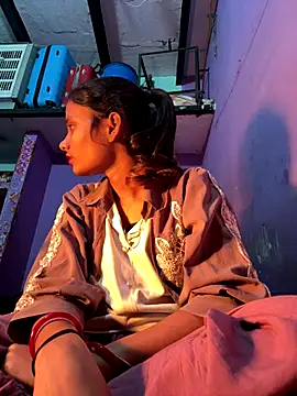 Hot Mayra  online show from December 18, 5:39 pm