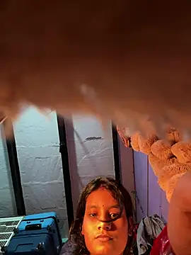 Hot Mayra  online show from January 5, 5:49 pm