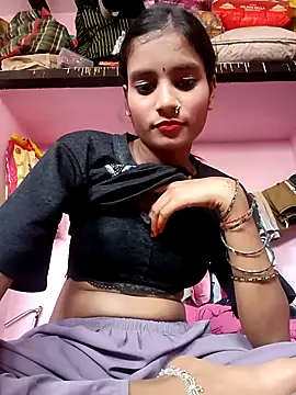 Hot Mayra  online show from September 17, 5:16 am