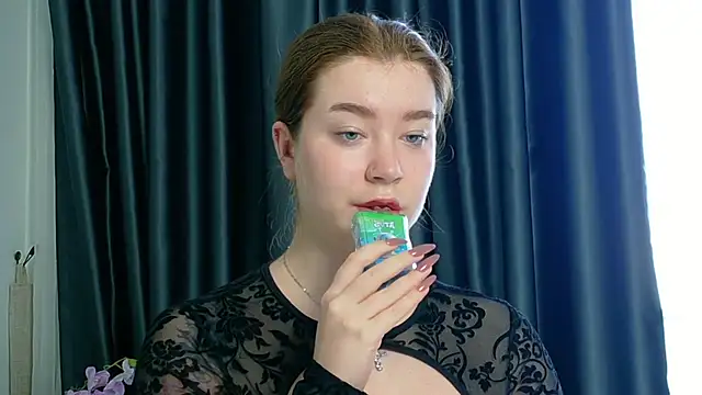 Rebecca Lace online show from November 9, 1:33 am