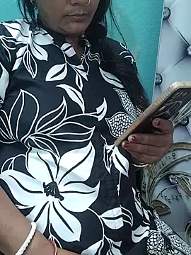 desi boudi87 online show from June 18, 9:14 am