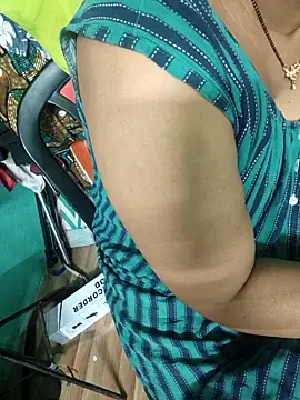 desi boudi87 online show from April 5, 12:20 am