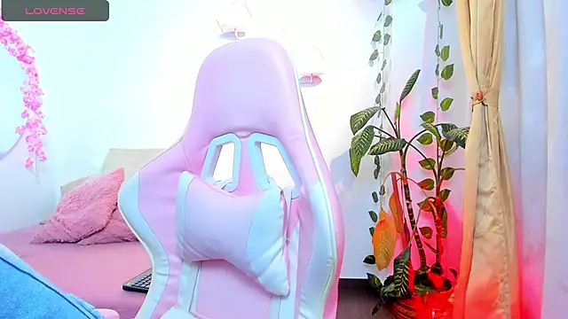 Jade22   online show from September 19, 1:10 pm
