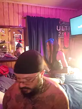 Dirty D187 online show from October 7, 7:35 am