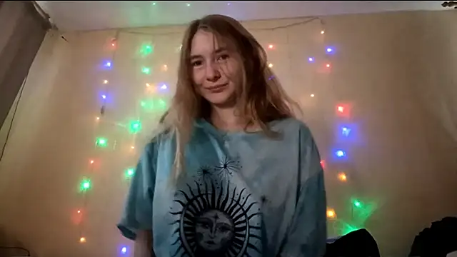 Nymera flare online show from December 19, 8:06 am