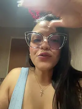 alilith online show from December 16, 9:09 pm