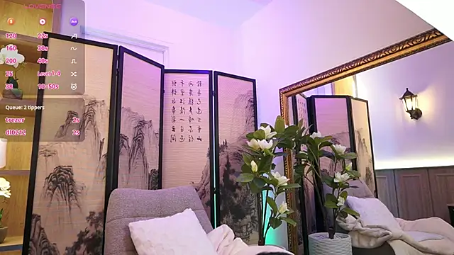 VioletEvanz online show from September 15, 7:10 pm