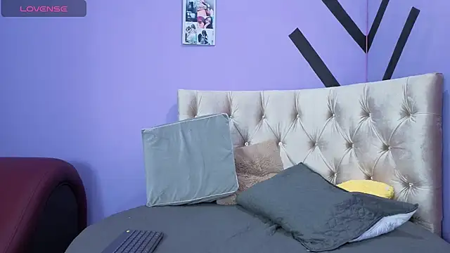 666SweetAndSpicy online show from October 18, 11:06 pm