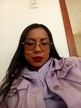 Antonellaconelly online show from October 6, 7:07 pm