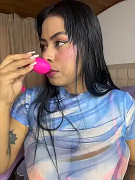 Michluxe 69 online show from May 18, 2:32 am