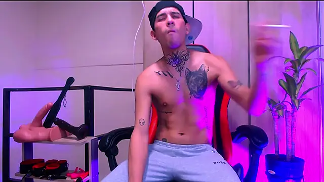 dilan abraham12 online show from May 24, 4:44 am