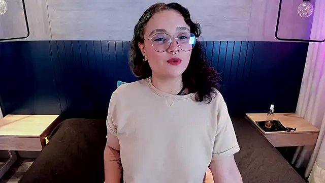 tara black online show from September 18, 9:02 pm