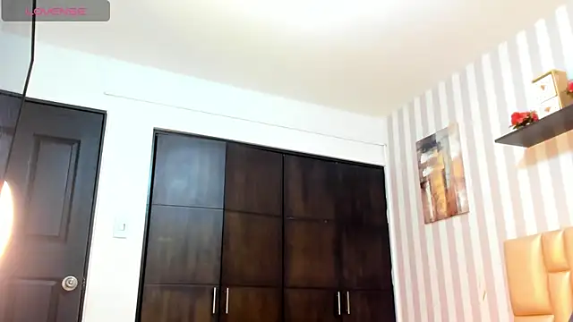 MissDiabla  online show from September 27, 8:38 pm