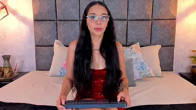 Roseaurora online show from May 25, 10:36 am