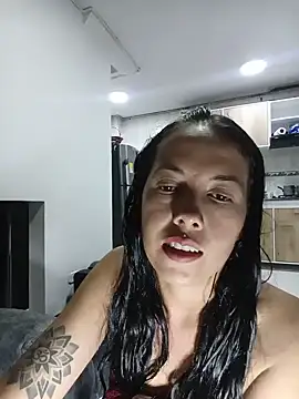 MiaForever1 online show from May 15, 11:29 pm