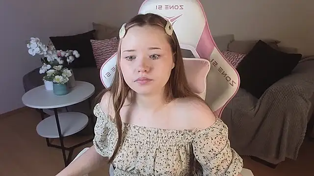 Sweetie Hope online show from November 8, 4:56 pm