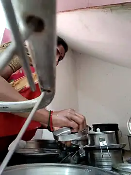 LUCKY cut online show from March 31, 4:12 am