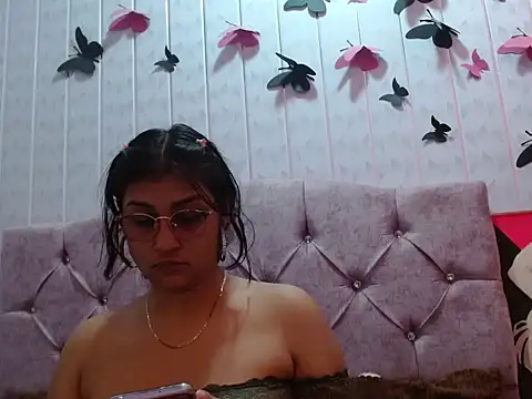 Emiily Johamson online show from September 15, 1:14 am
