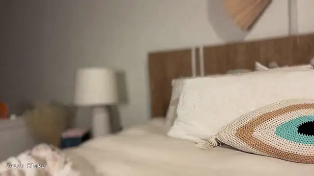 daisyyblake online show from January 13, 11:53 pm