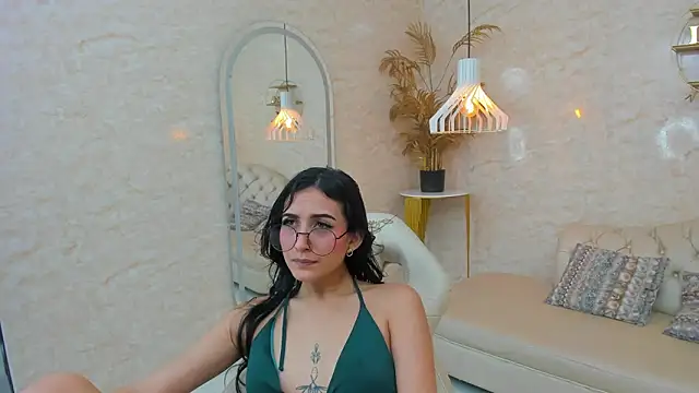 ValerySkinnyy online show from February 3, 6:40 am