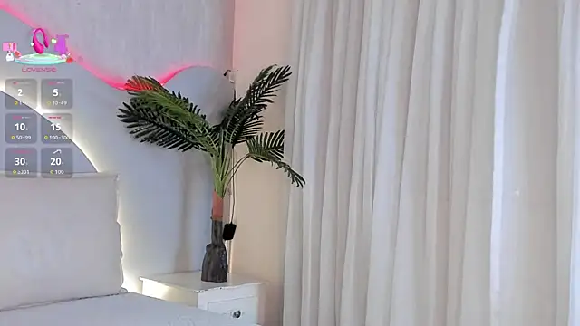 CannelaSmith online show from February 10, 8:12 pm