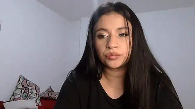 ValerieLove  online show from March 28, 8:41 pm