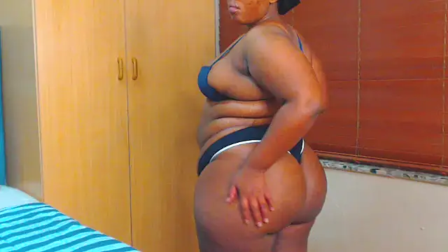 ThickAss Cheeks online show from September 26, 8:50 pm