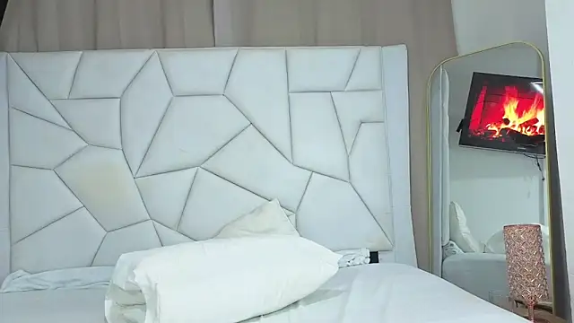 Paulaboterom online show from October 8, 5:50 pm